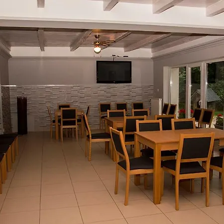Partos Vendeghaz Guest house Papakovacsi
